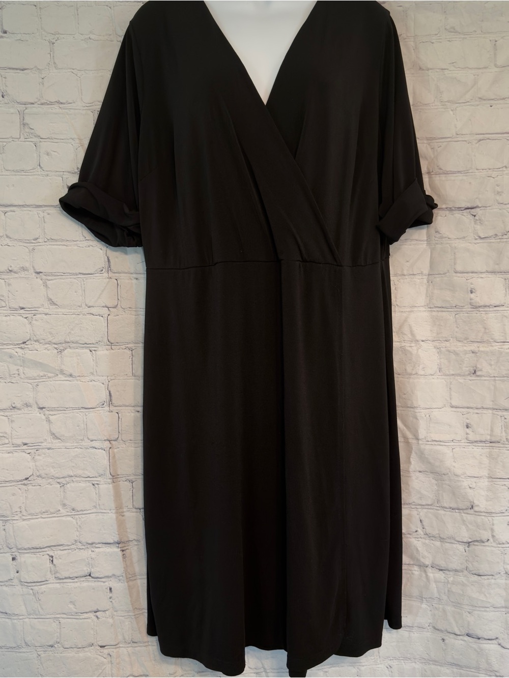 Apt. 9 Black V-Neck Wrap-Front Midi Dress with Cuffed Sleeves 1X